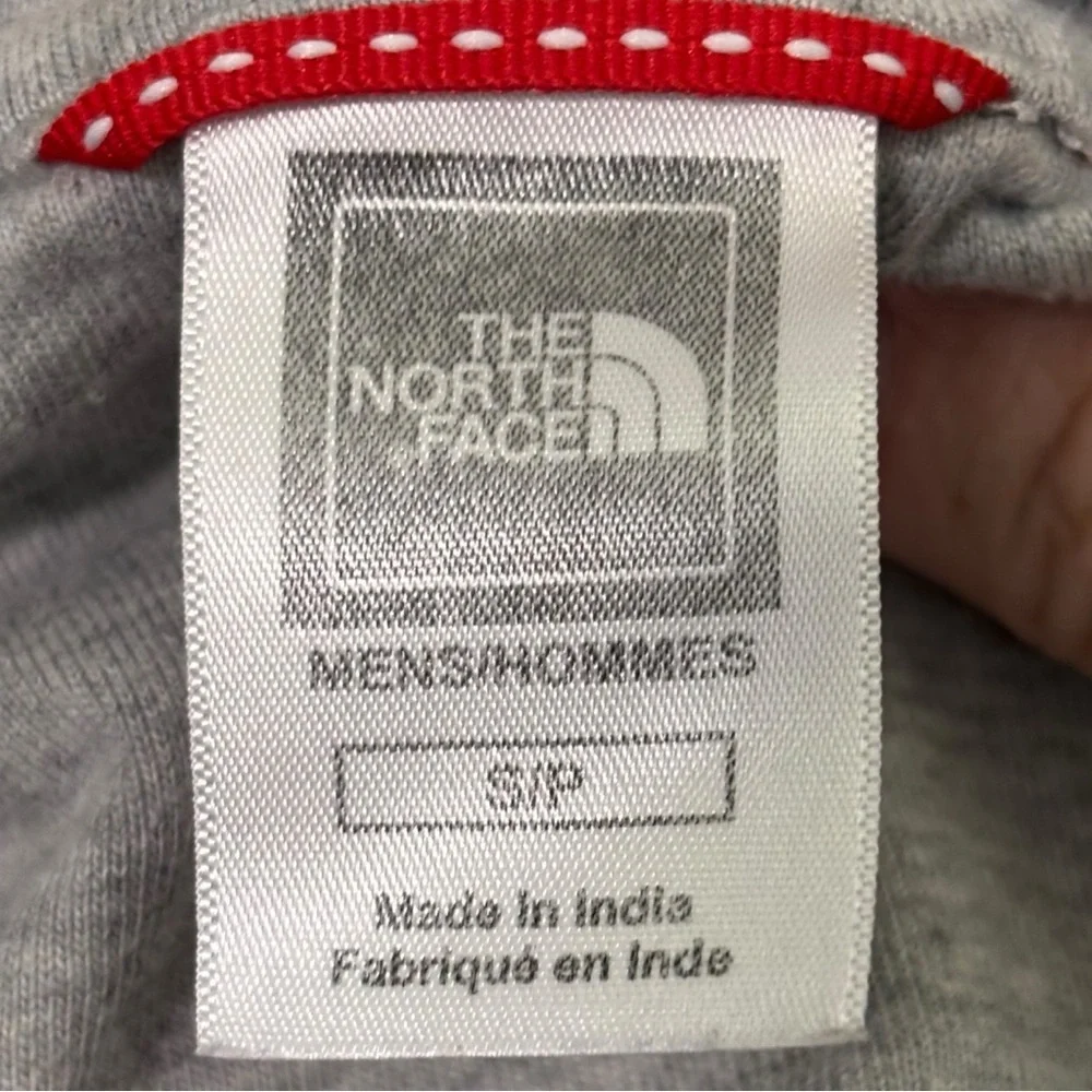 The North Face Gray Long Sleeve Men's Tee - Size Small - Slim Fit -‎ B22
